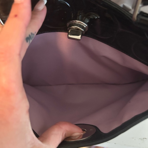 Coach Black Shoulder Bag with Glossy Patent Finish - Picture 9 of 15